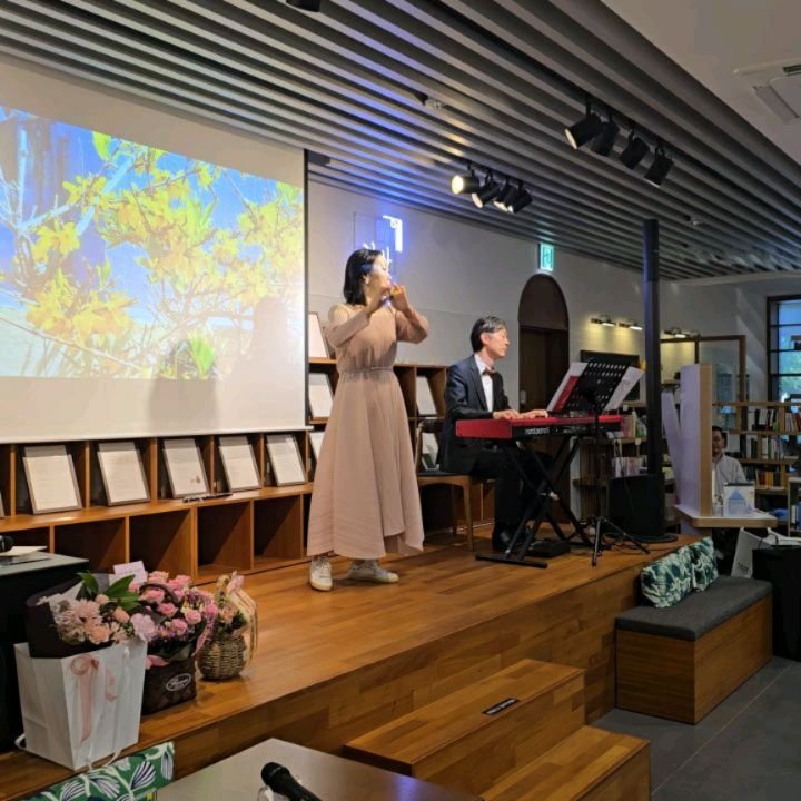 chaegbangyeonhui 게시물 이미지: #얼룩말피아노북콘서트 후기 🎹 

2025.10.25 토요일
#지역예술도약지원사업...