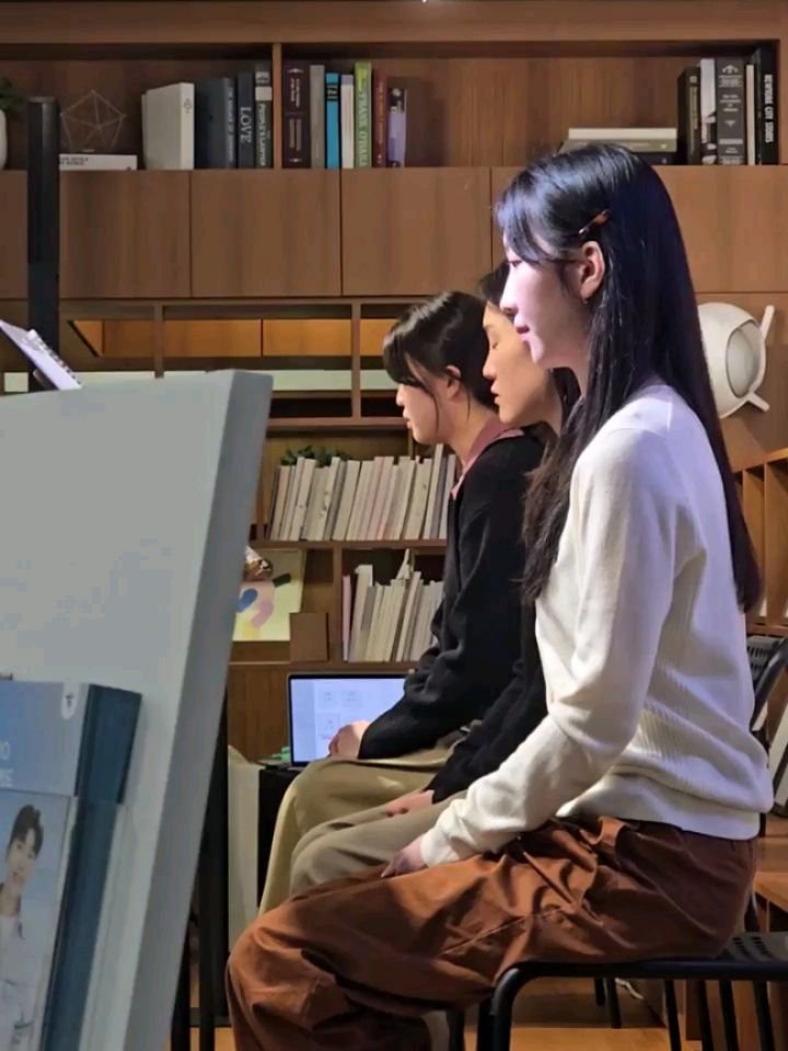 chaegbangyeonhui 게시물 이미지: 🎤 #딜레마구간 #낭독극 #김민수작가 #어반씨어터 

지난 토요일...