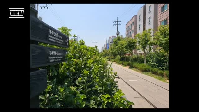 chaegingam 게시물 이미지: SUNO & Vrew로 만든 첫번째 노래.

<독서의 계절에는>...