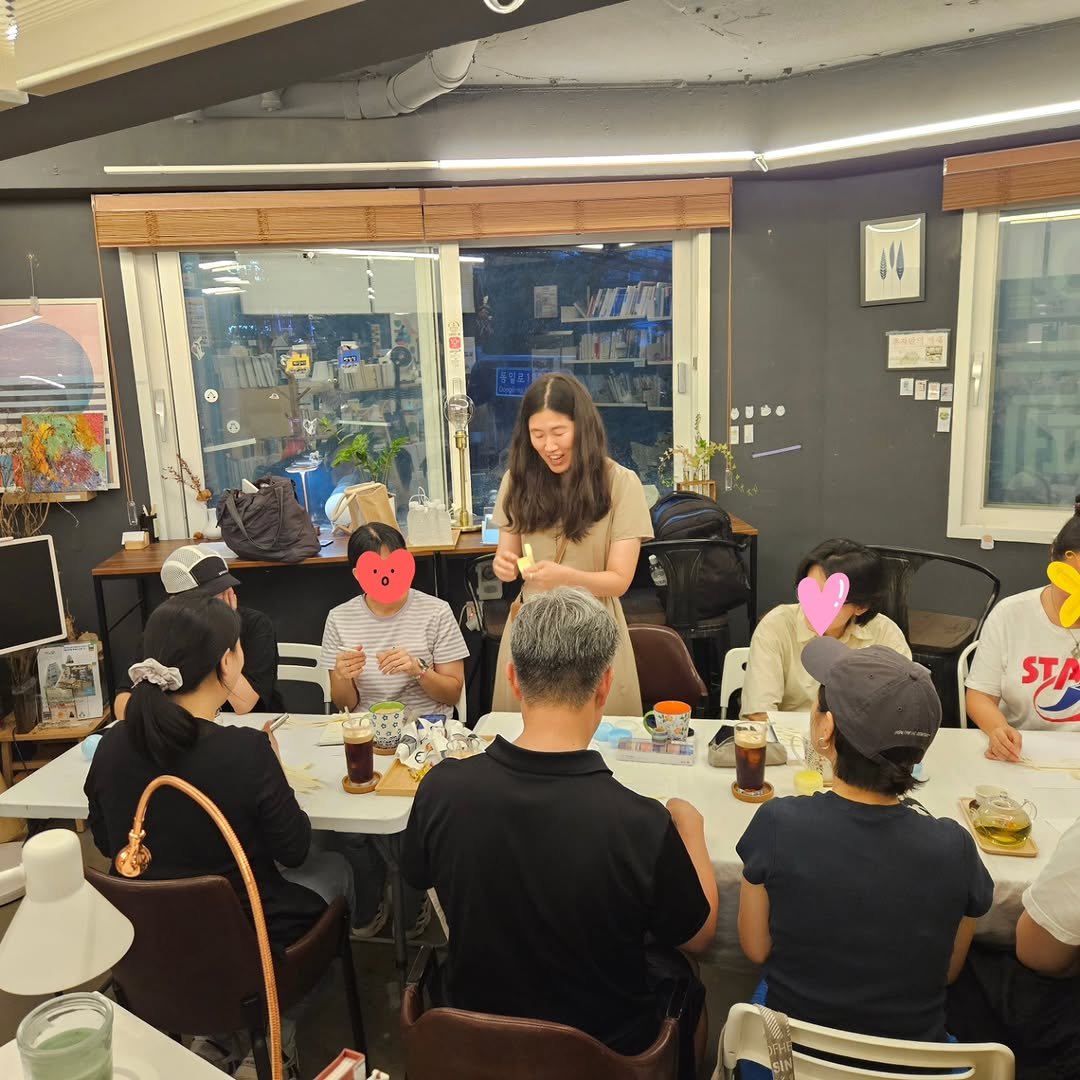chaegingam 게시물 이미지: 서울형책방으로 진행한 <즉석 시 요리하기>(이소연 시인)까지 마쳤습니다. (7/14...