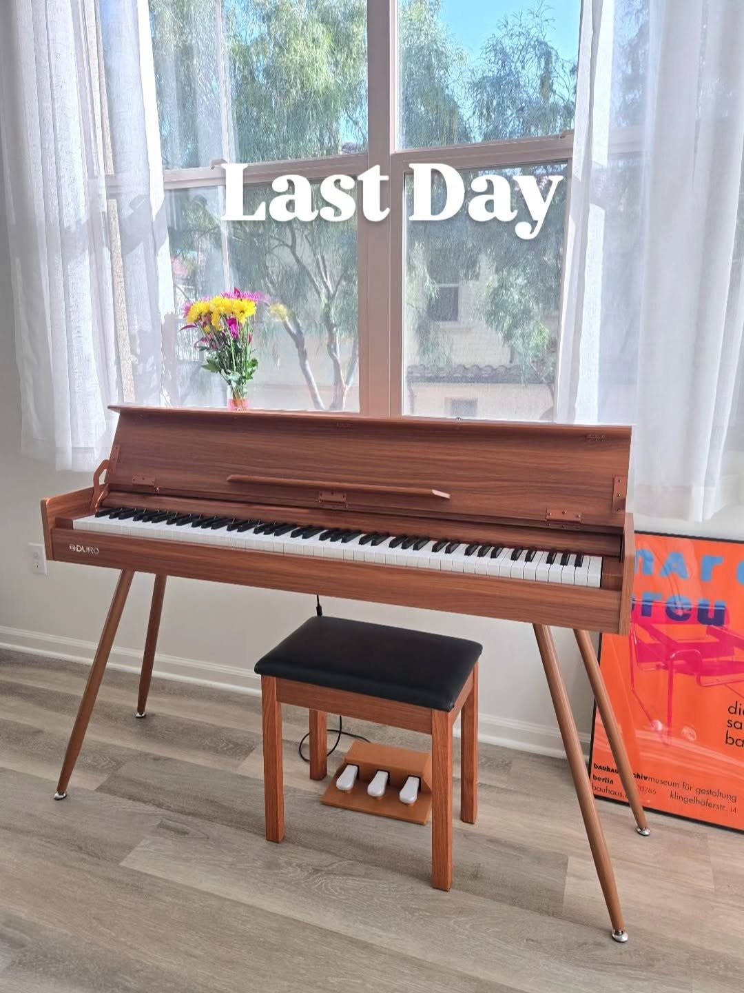 Photo by 구채희 on April 25, 2026. May be an image of piano and text.