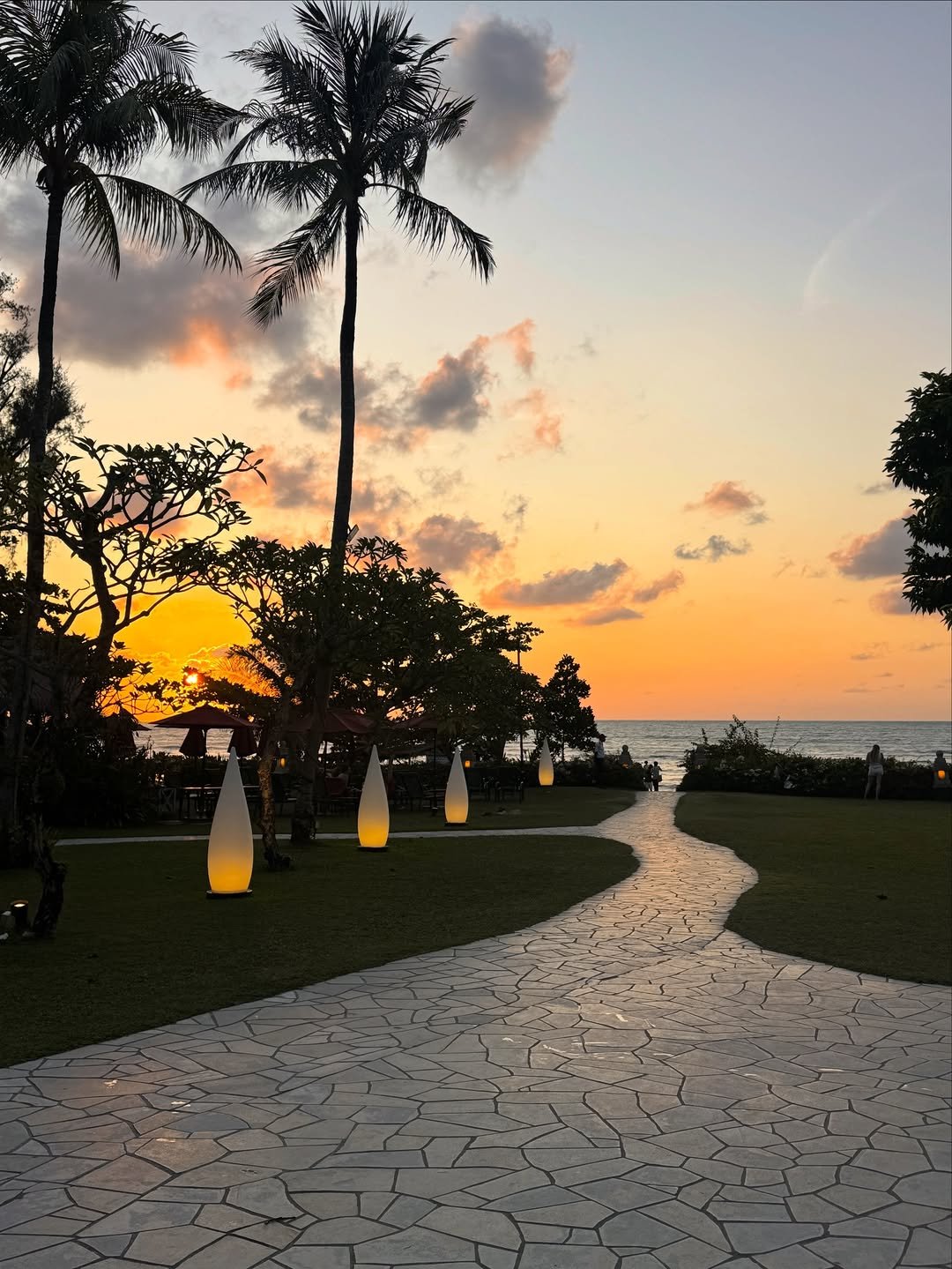 Photo by chaela <3 in Batu Ferringhi Beach, Penang..