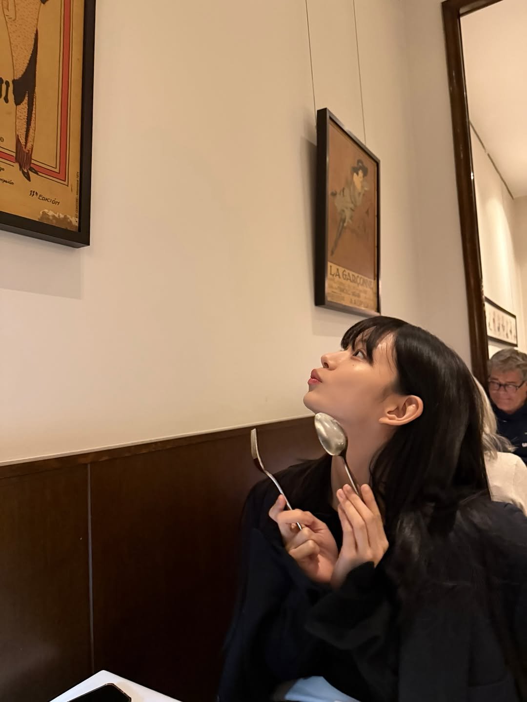 Photo by 이채영 on January 09, 2026. May be an image of dessert, fork and text.