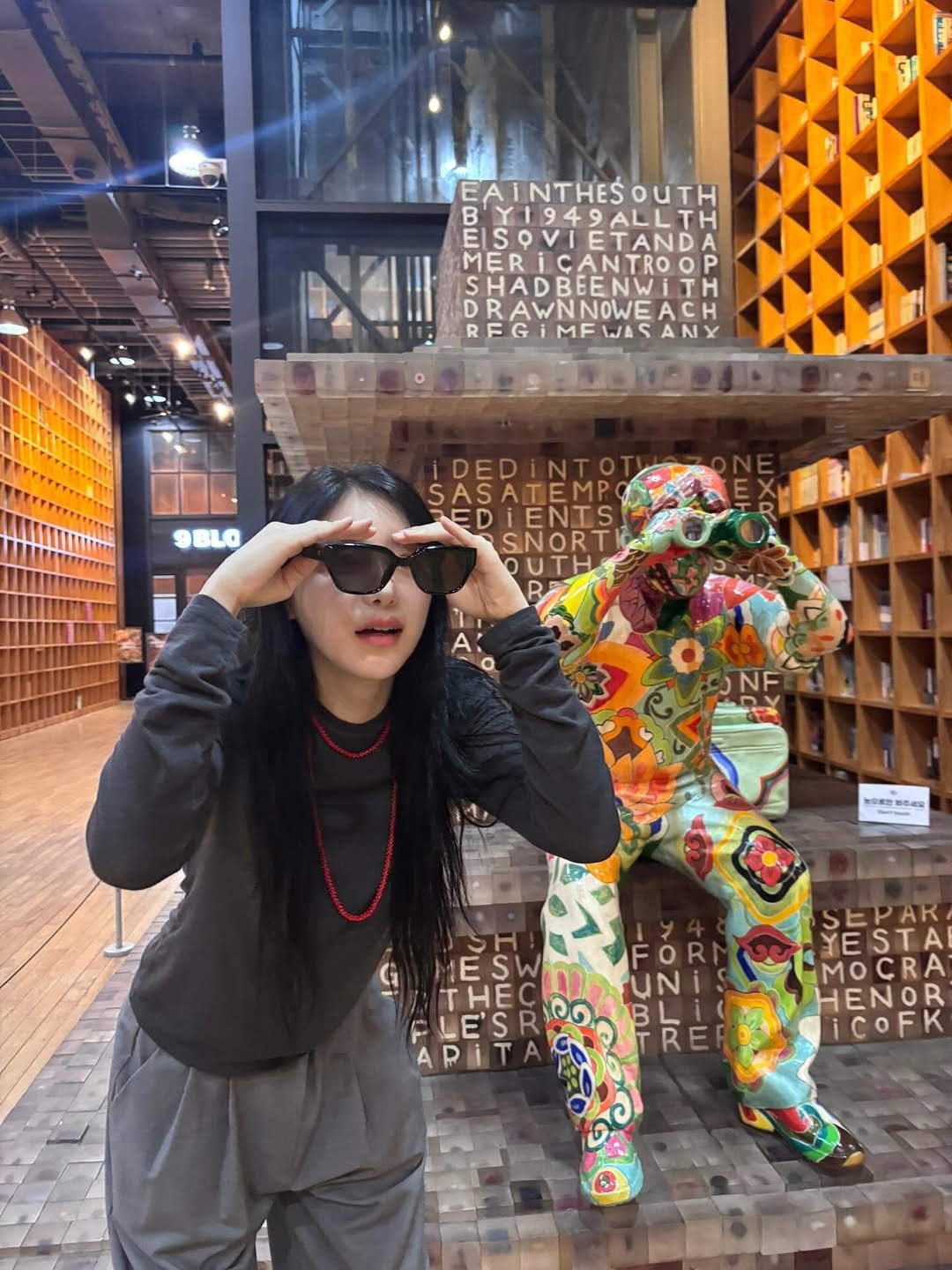 Photo by 이채연 Leechaeyeon on October 04, 2025.