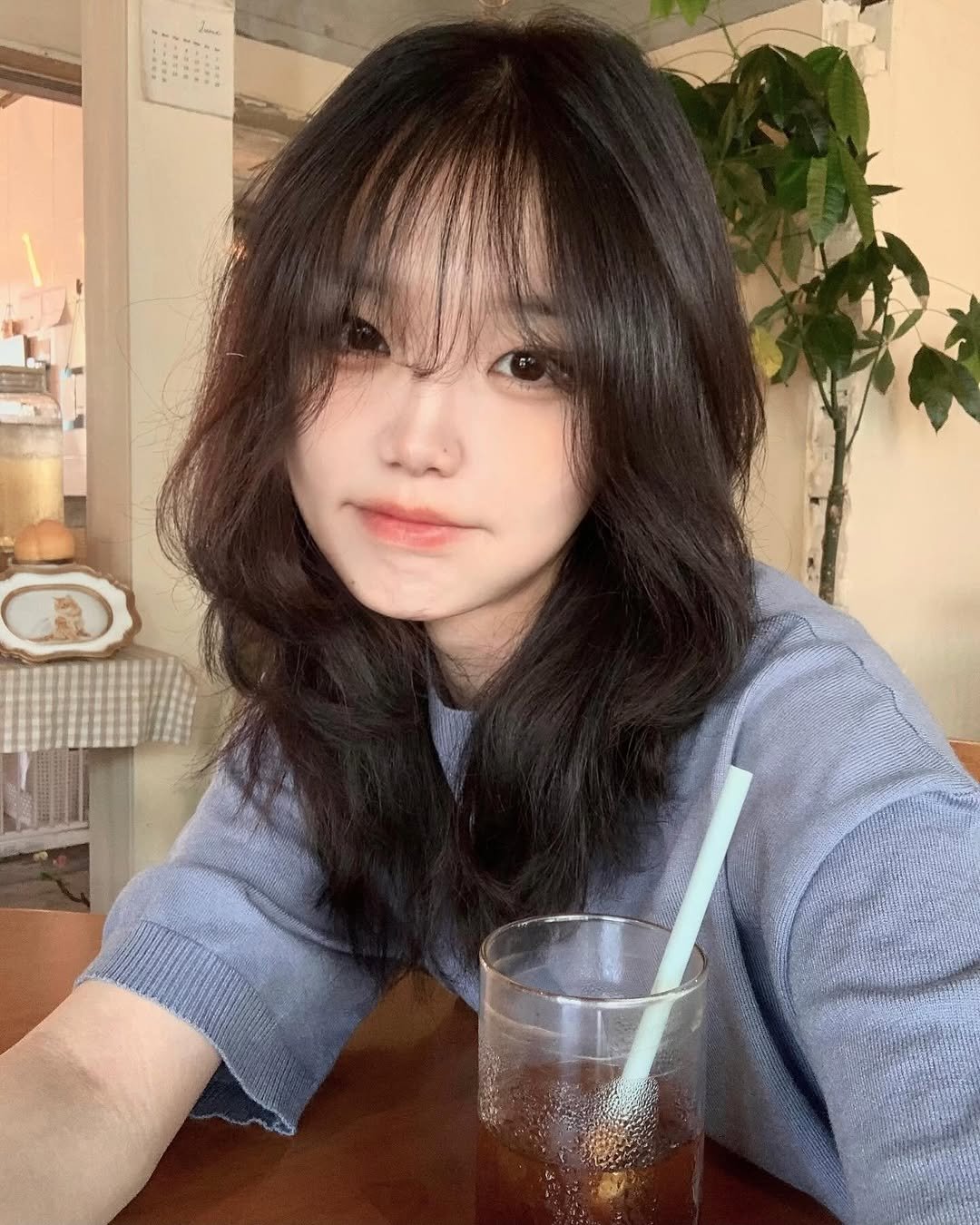 Photo by 차진아 on June 04, 2025. May be an image of 1 person, hair and text.