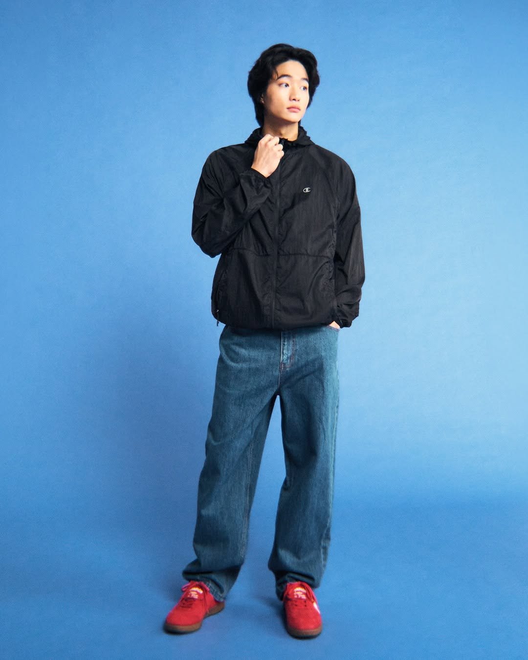 champion_korea 게시물 이미지: Easy to layer, easy to wear🌿
가볍게 걸치기 좋은, 지금부터...