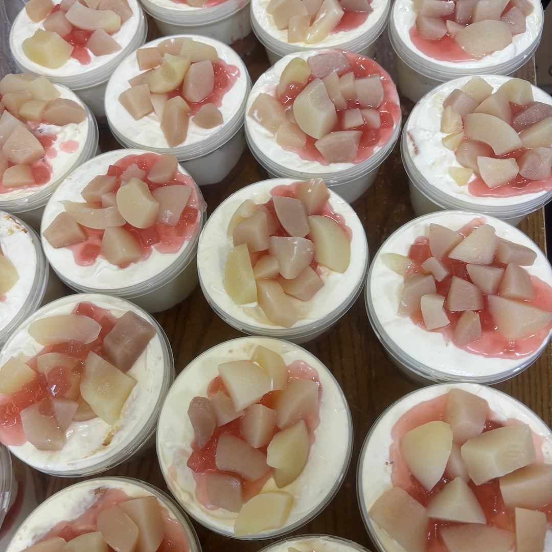 Photo by 위로상점: 수제 스콘 전문점 답례품 단체주문 빵택배 on June 10, 2025. May be an image of dessert.