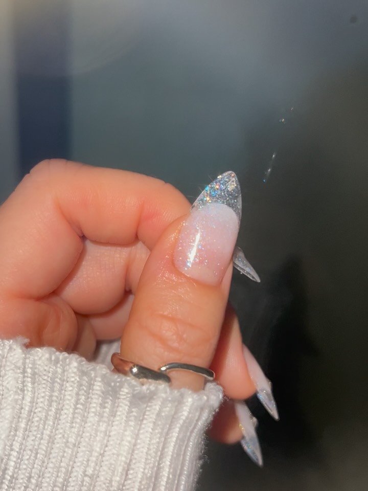 cheeu_salon 게시물 이미지: 연장되는 휘뚤마뚤 글리터 25% 할인 오늘까지💜
#슈가스타 로 연장부터 아트까지...