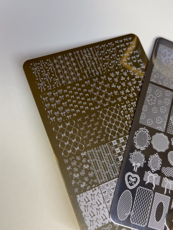 cheeu_salon 게시물 이미지: 핫한 플레이트들 추가 입고🎀🎀🎀
에겐력 200% 만들어 줄 레이스, 리본,...