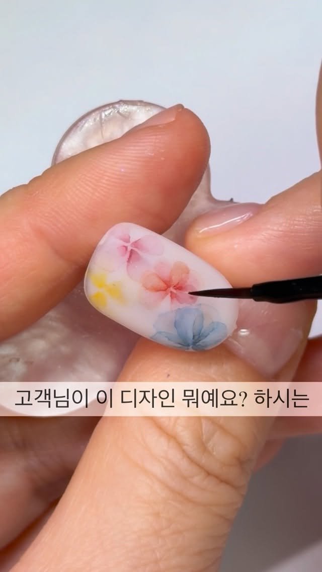cheeu_salon 게시물 이미지: 물먹 수채화를 가장 쉽게 배울 수 있는 날💜
어렵게만 보이던 수채화네일을 꼰듀들...