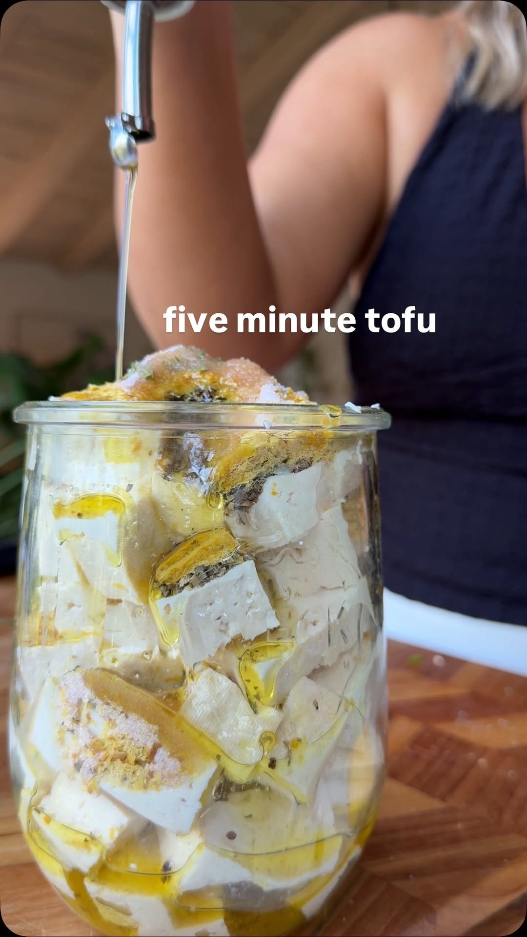 chef_bai 게시물 이미지: five minute mediterranean tofu 🤤

this recipe...