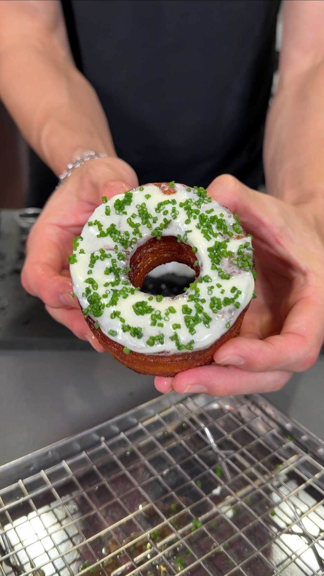 chefboylee 게시물 이미지: 100 Layer Potato Donuts