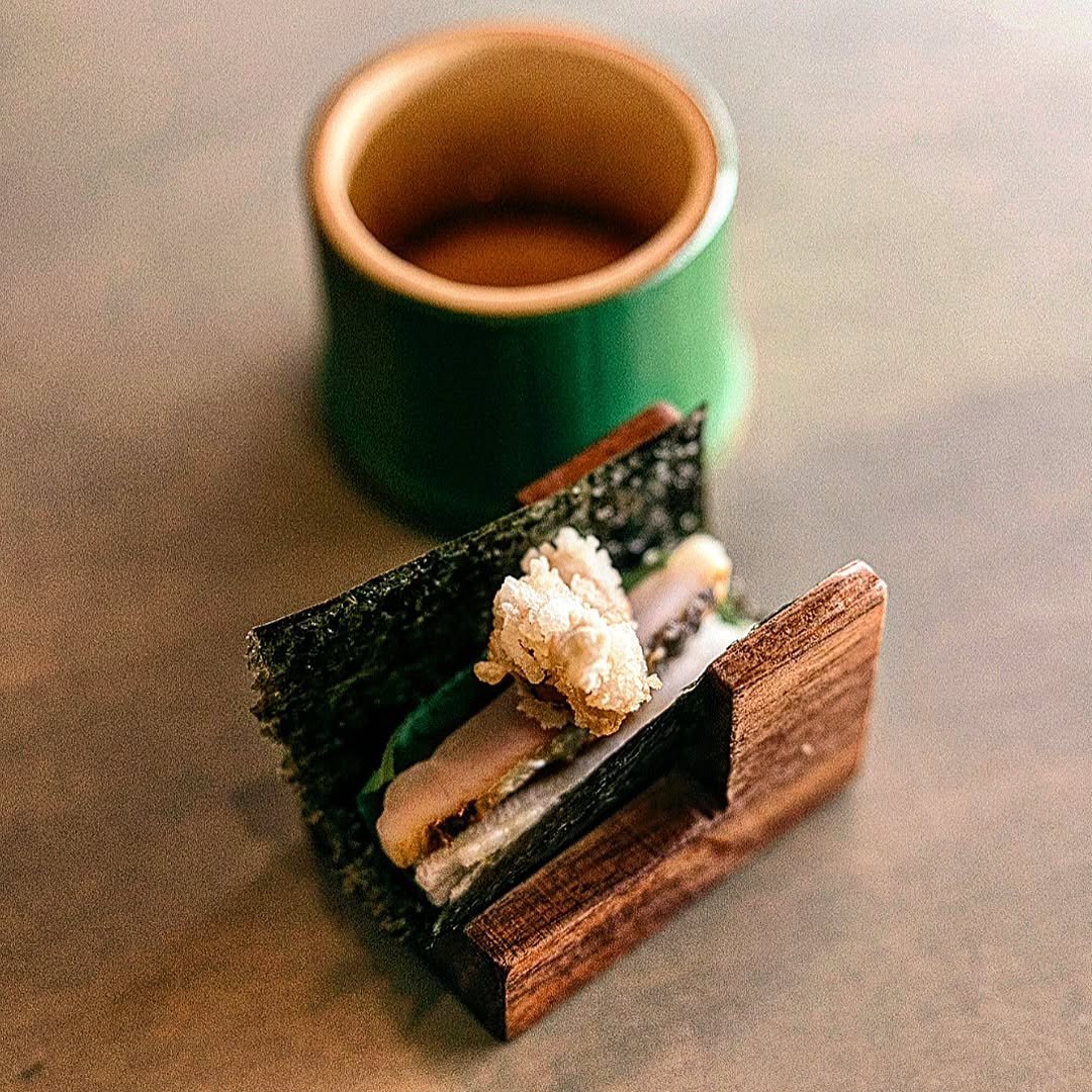chefedwardlee 게시물 이미지: Every meal @shia_dc starts with a small bite...