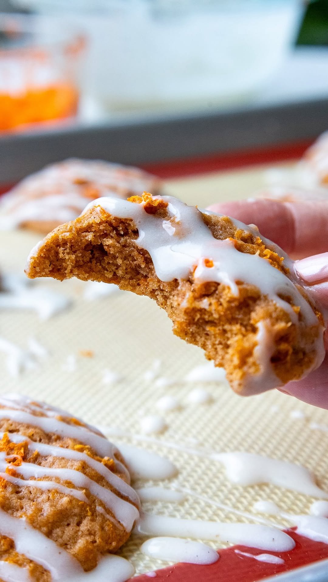 chelsweets 게시물 이미지: Carrot Cake Cookies 🥕🍪 Absolutely love the...