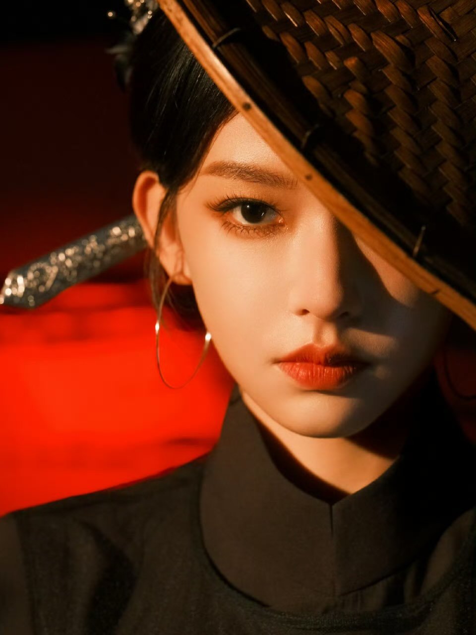 Photo by 성소 程潇 Chengxiao on January 23, 2026. May be an image of one or more people, makeup, hair and text.