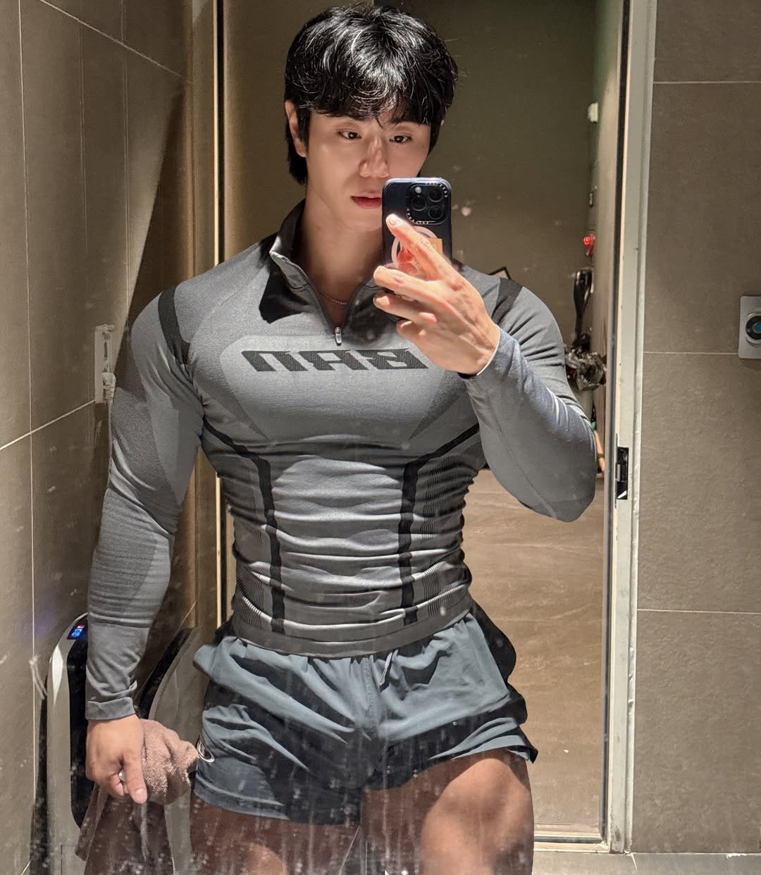 cheolin_wang 게시물 이미지: .
3월도 고생하셨습니다🔥👊🏾
