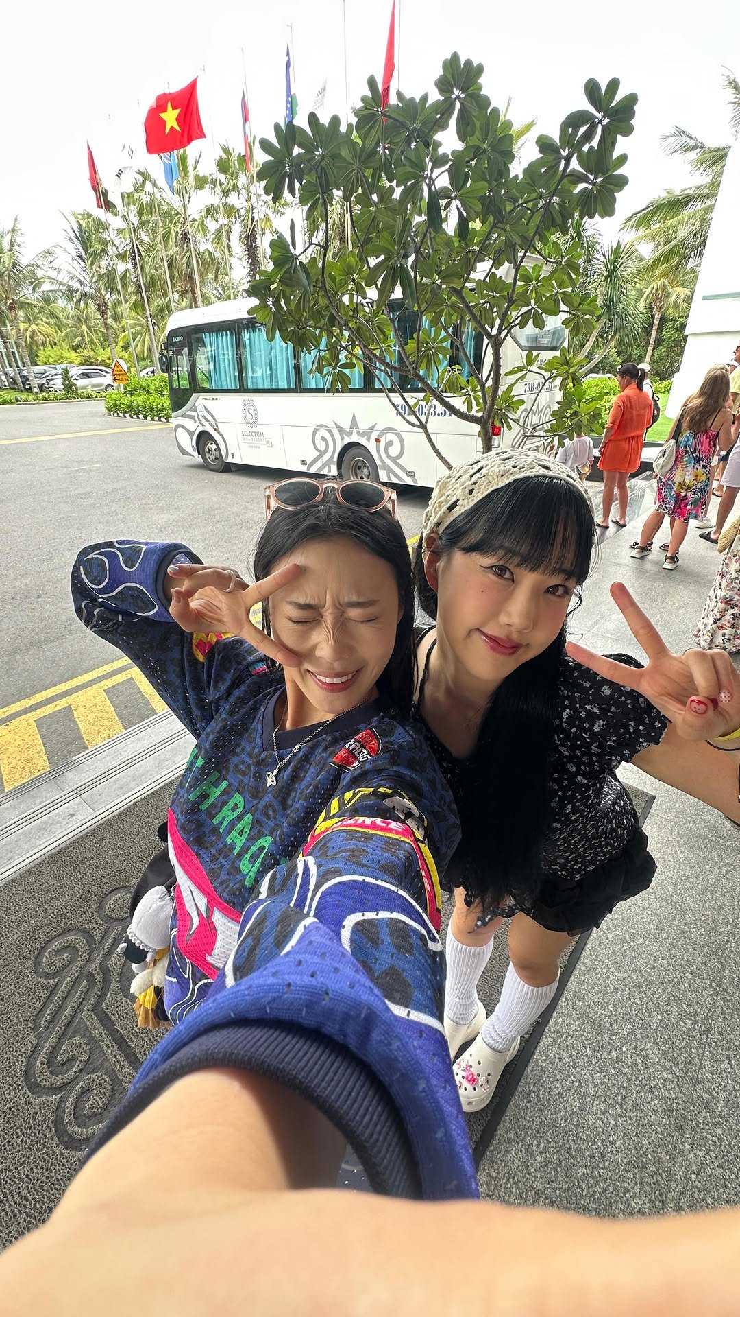 cherry__0705 게시물 이미지: 베트남와서 대변 3일동안 못 본 애랑..!