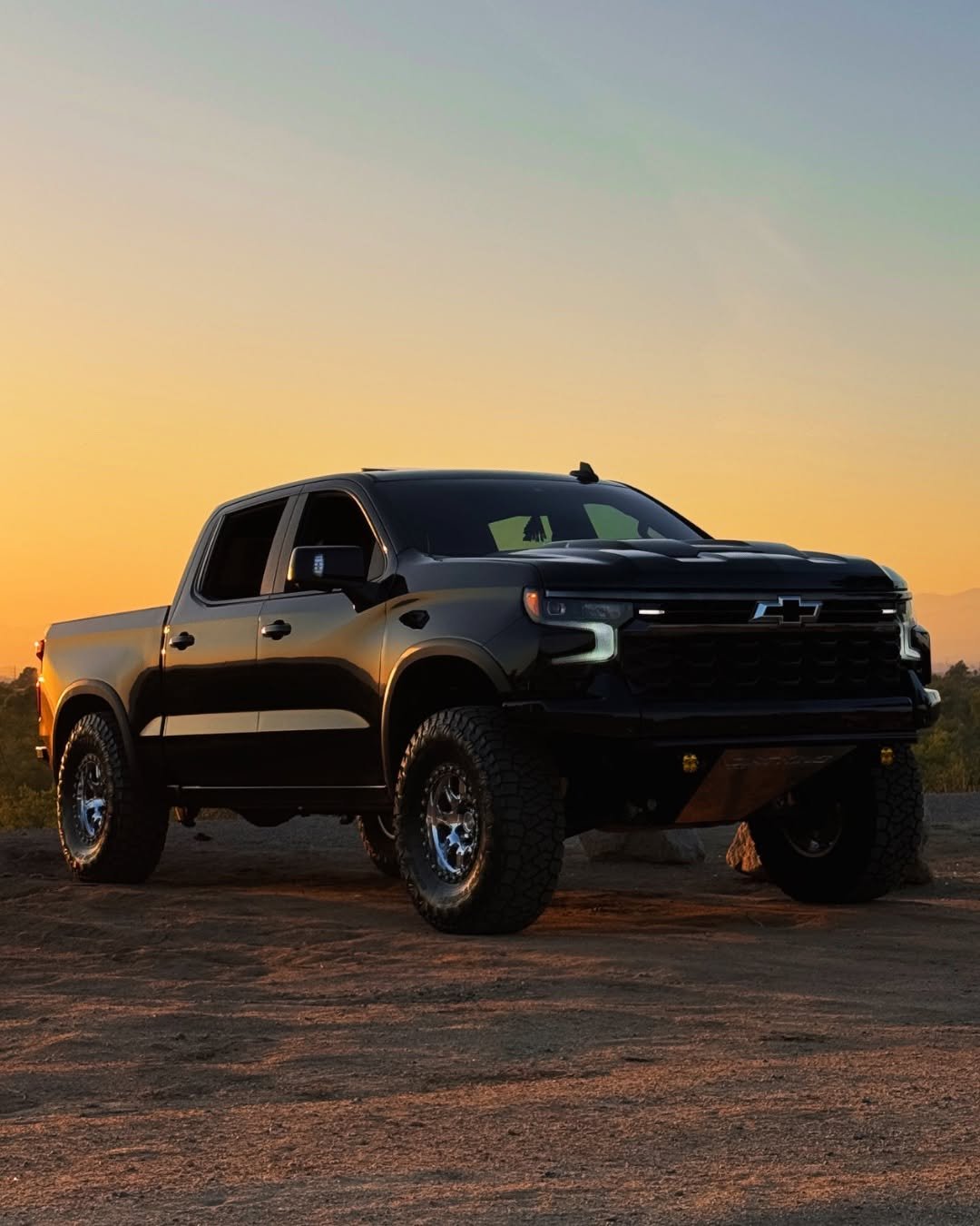 chevrolet 게시물 이미지: #Silverado sunsets are all we could ever need....