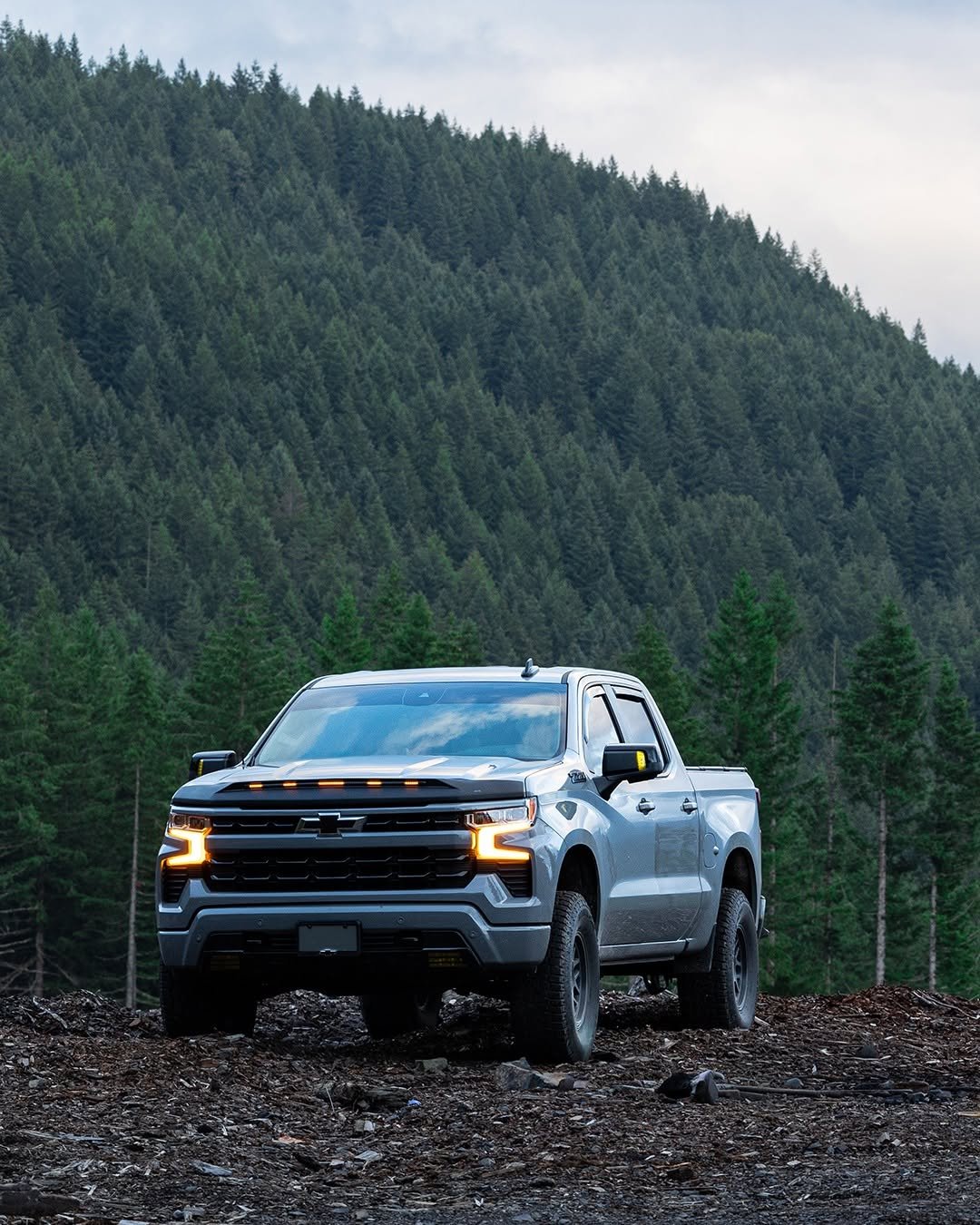 chevrolet 게시물 이미지: Today's to-do list: Explore 🌍🌅🛻 #Chevy...