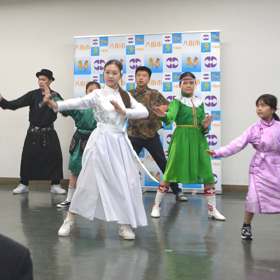chibanippo 게시물 이미지: こんばんは🌙千葉日報です❗️　

　日本文化を学ぼうと、モンゴルのウランバートル市で日本語など...