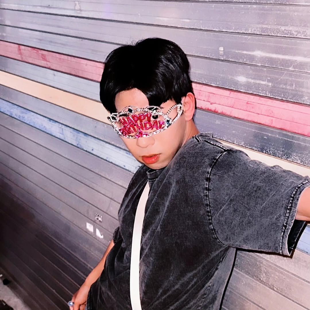 Photo by 남자애 l CHILD B on May 15, 2024.