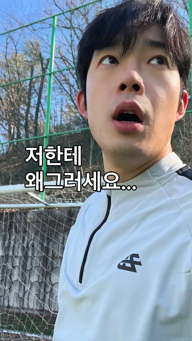 chimui90 게시물 이미지: 일과 축구 두마리 토끼를 잡을 수 있을것인가

평범한 아마추어가 K7 우승에...