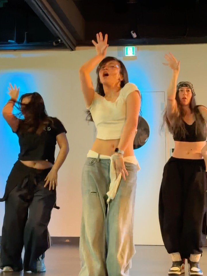 chloeslayde 게시물 이미지: long time no dance progress check…. i think...