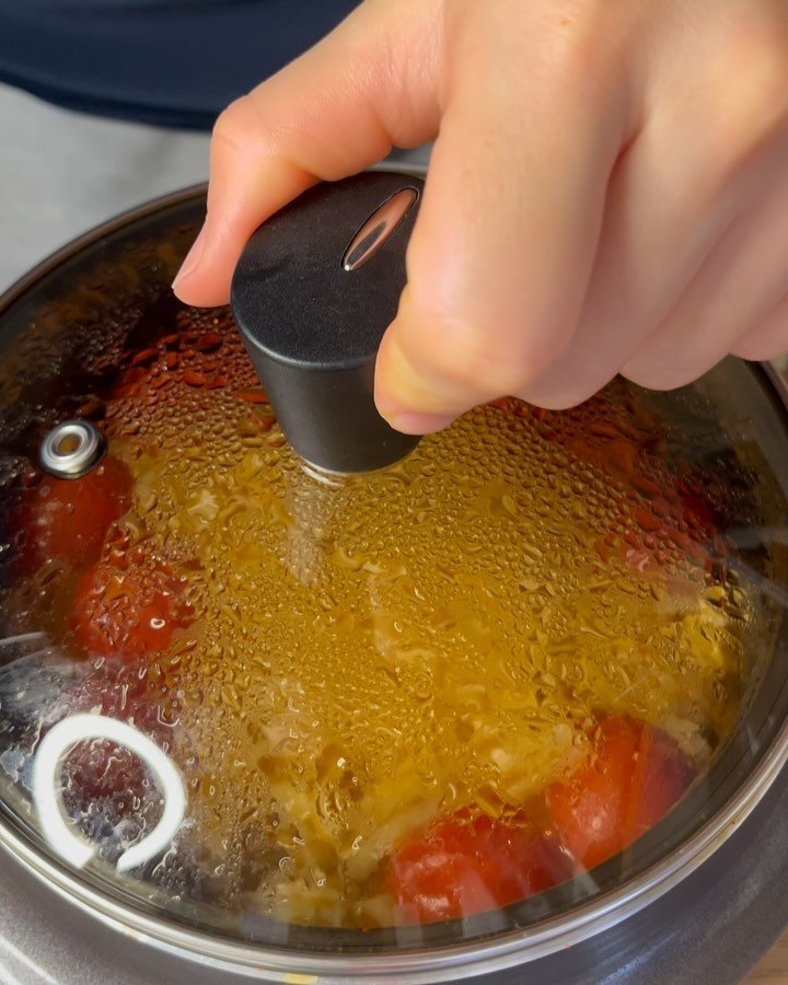 chogi_recipe 게시물 이미지: 안녕하세요 초기에요!!!! 

내일 올라올 레시피는 
한국인이라면 누구나 사랑하는...