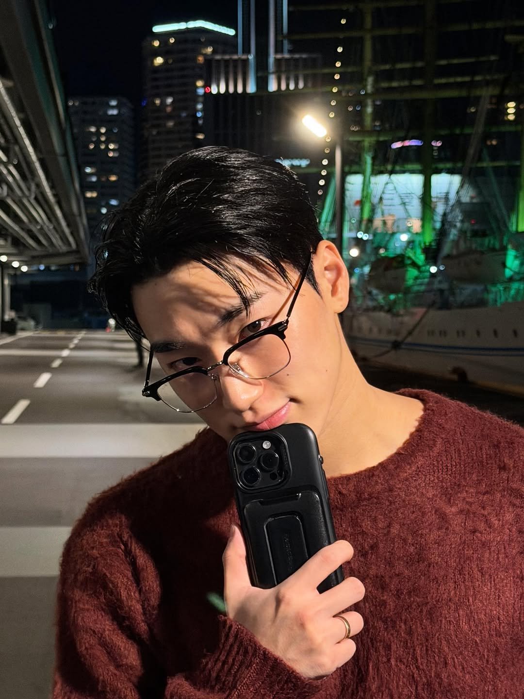 Photo by 산 (SAN) on October 25, 2025. May be an image of phone and text.