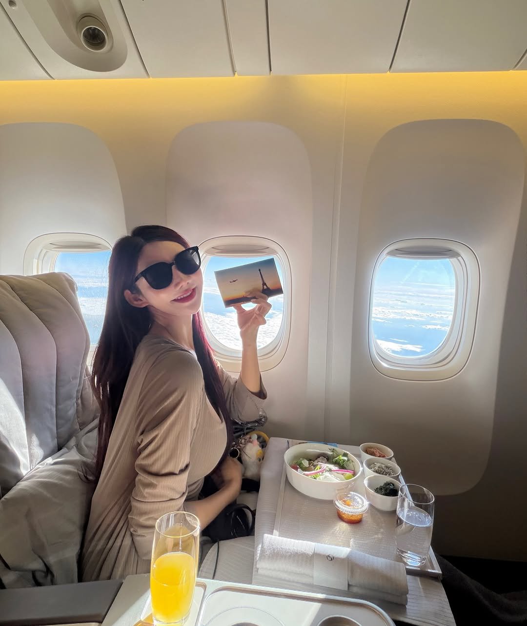 Photo by 최 유진 on October 09, 2025. May be an image of airplane.