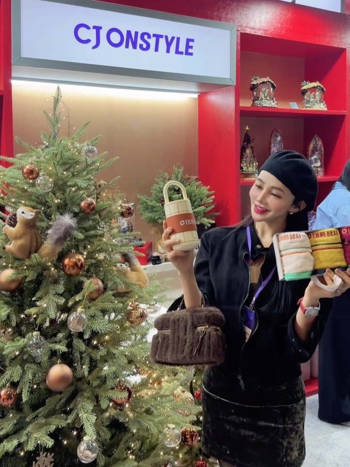 choi__yoojin 게시물 이미지: .
홈데코 리빙의 미래, ESG와 아트가 만나면 생기는 일🎨✨
.
주말 내내...