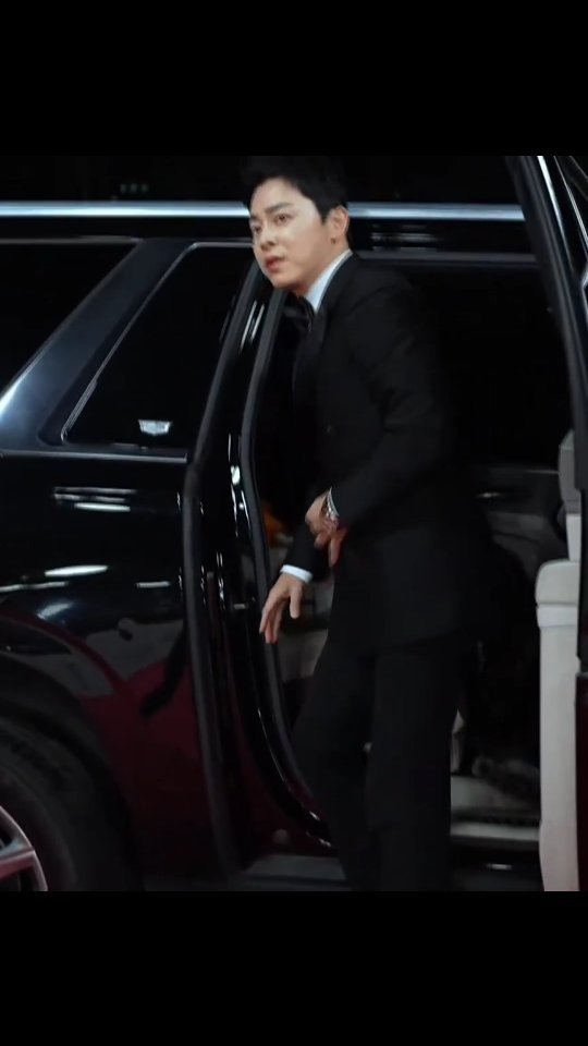 chojungseok_fanpage 게시물 이미지: 🖤제46회 청룡영화상🖤

#영화 #좀비딸 #조정석