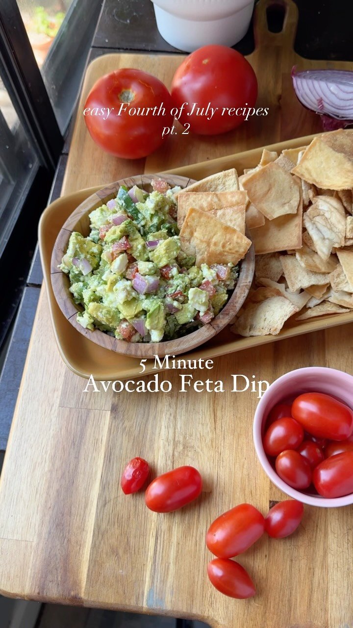 choosing_balance 게시물 이미지: 5 Minute Avocado Feta Dip! You guys need to...