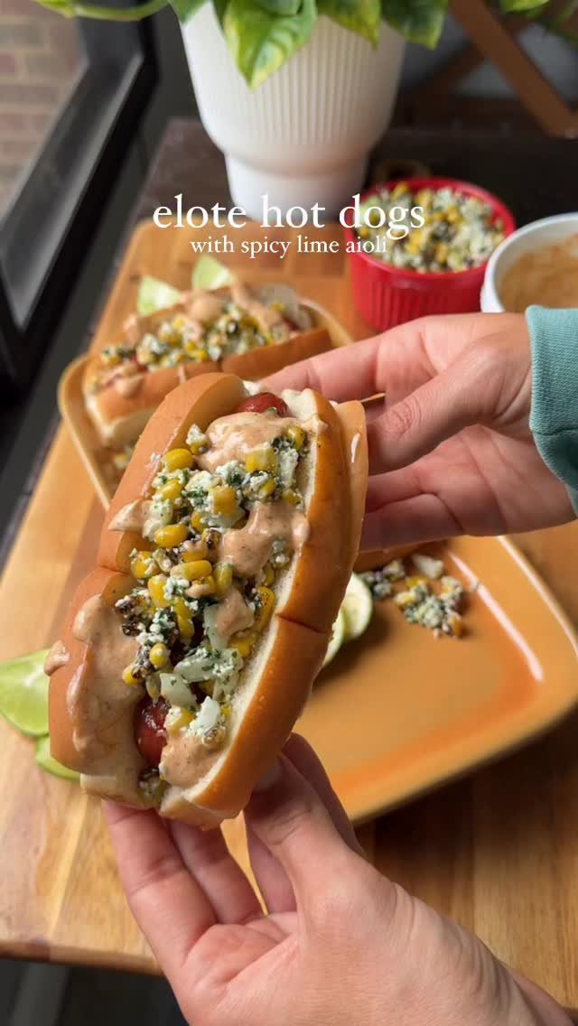 choosing_balance 게시물 이미지: Elote Hot Dogs 🌭 A fun and easy way to switch...