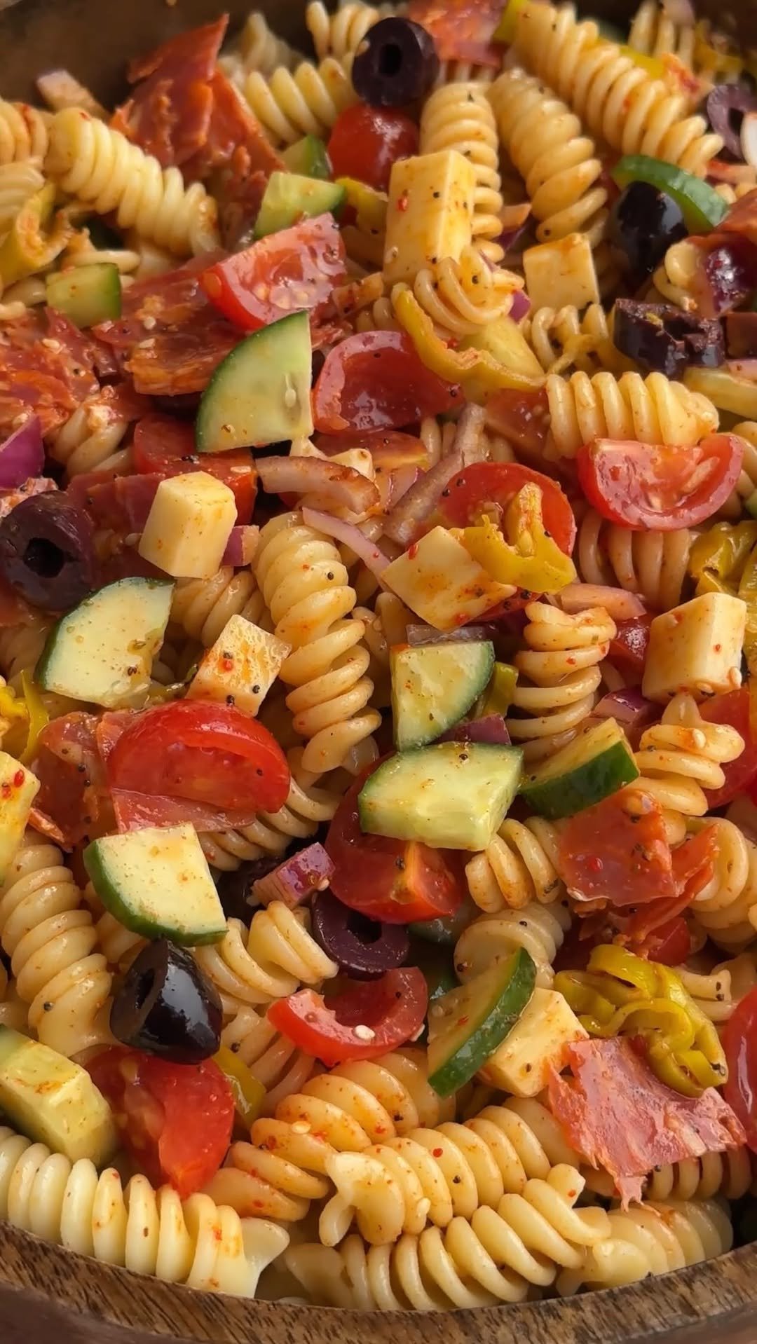 choosingchia 게시물 이미지: This viral pasta salad is one of those recipes...