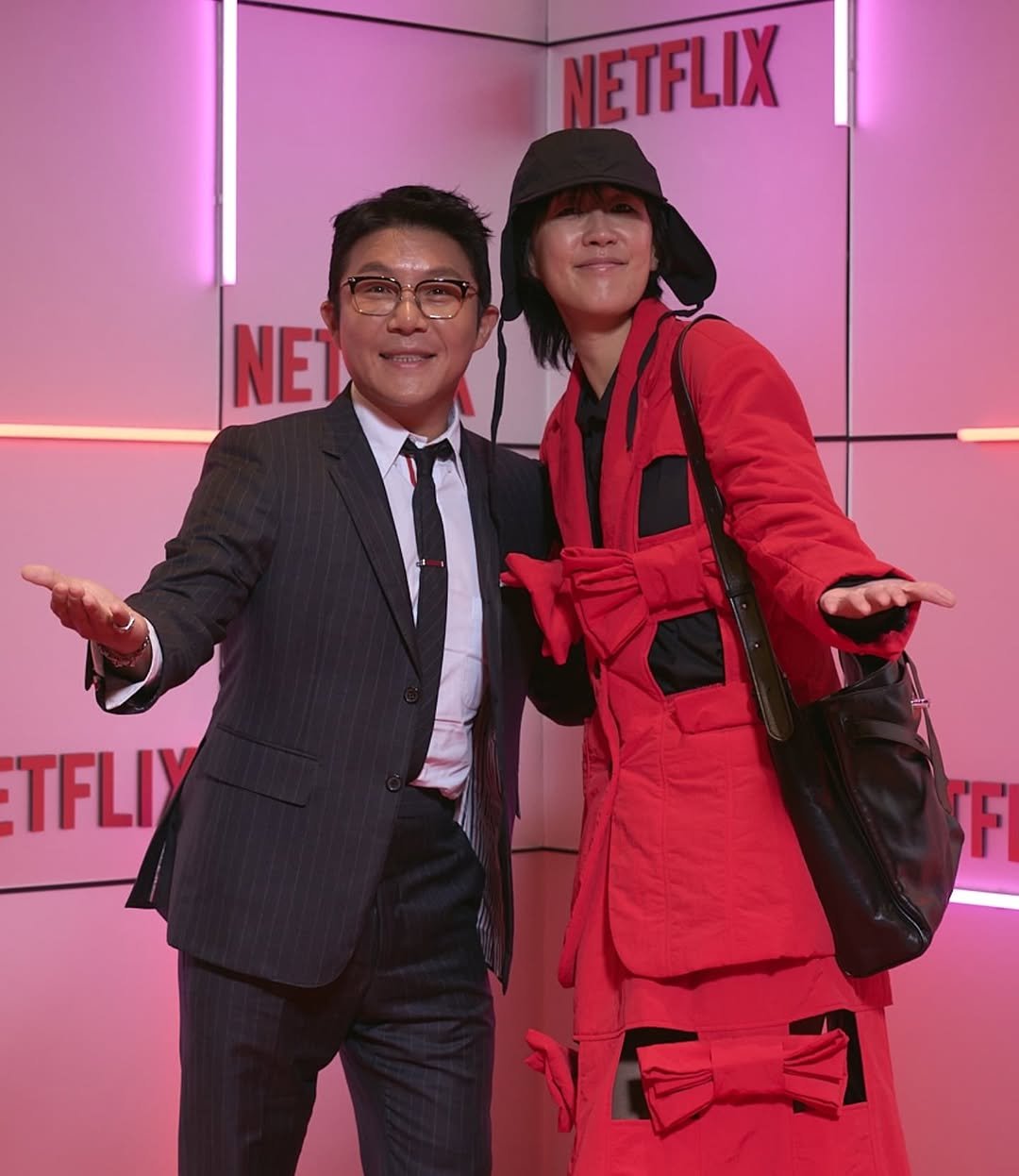 Photo shared by 조세호 on September 03, 2025 tagging @jinkyunghong, @netflixkr, and @studiotwoppl. May be an image of 2 people, television, bowler hat, dinner jacket, suit and text that says 'NETFLIX NE TFLIY F NET'.