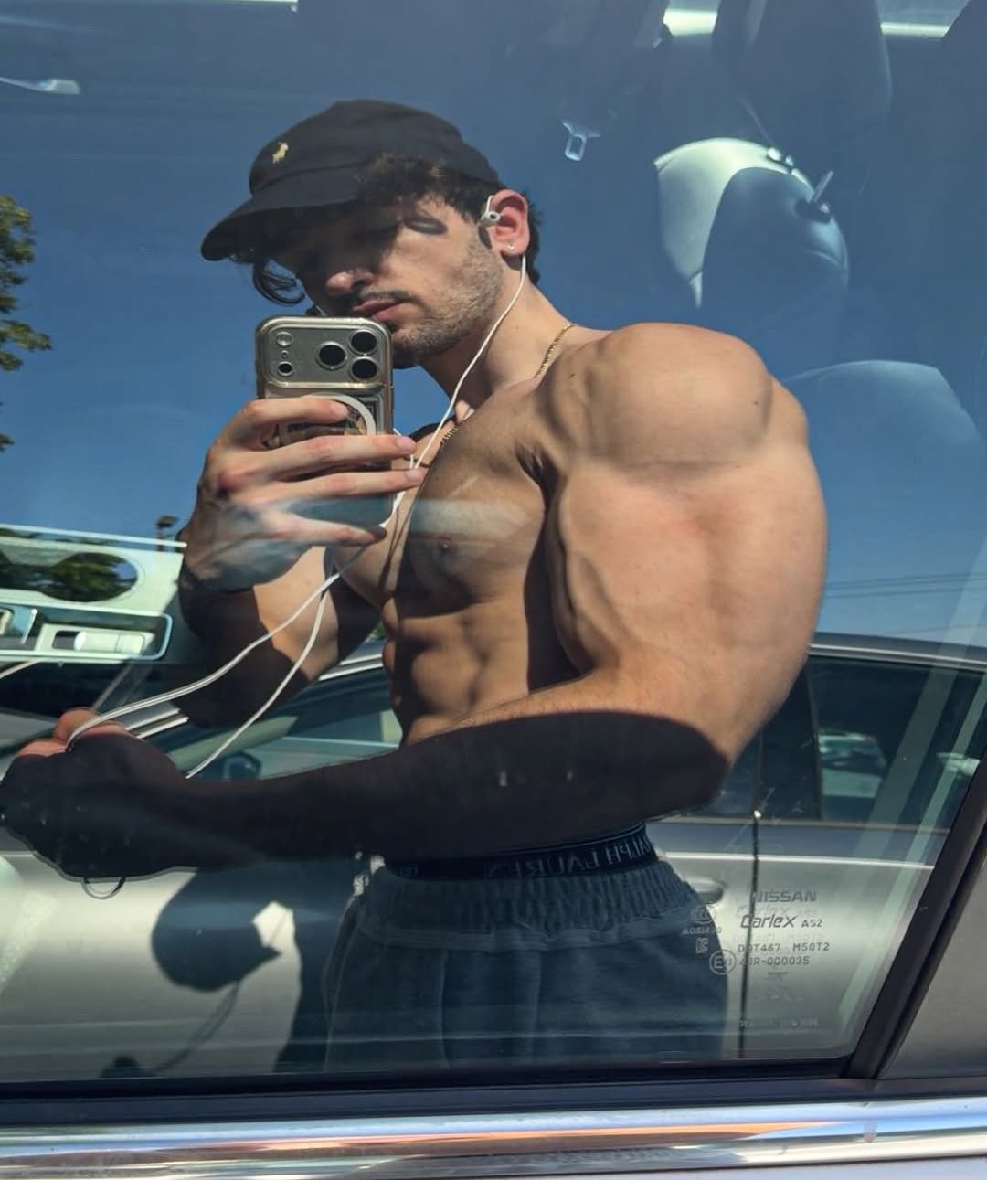 chris2lean 게시물 이미지: car window hack still unpatched

#gym #gymmotivation