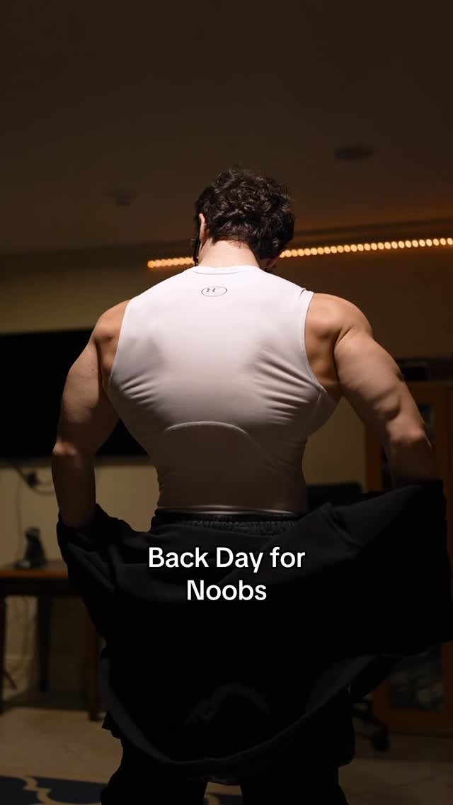 chris2lean 게시물 이미지: you won’t fit through doors after this back...