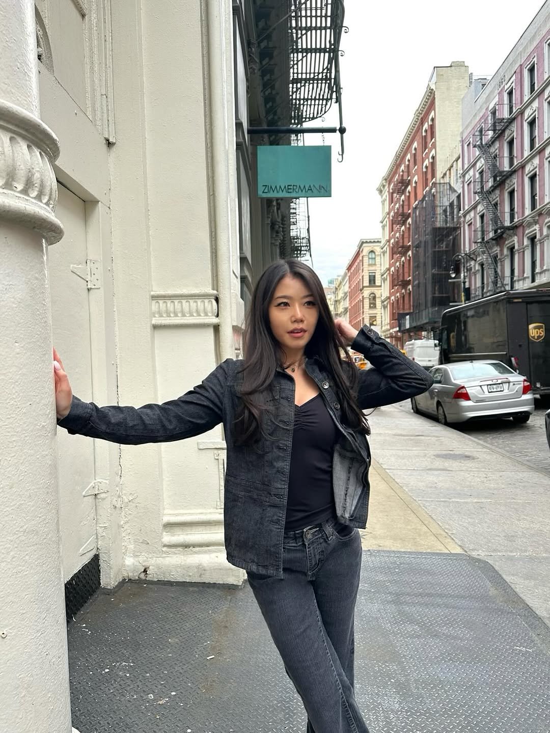 Photo by 최유경 on March 15, 2026. May be an image of suit, blazer, coat and text.