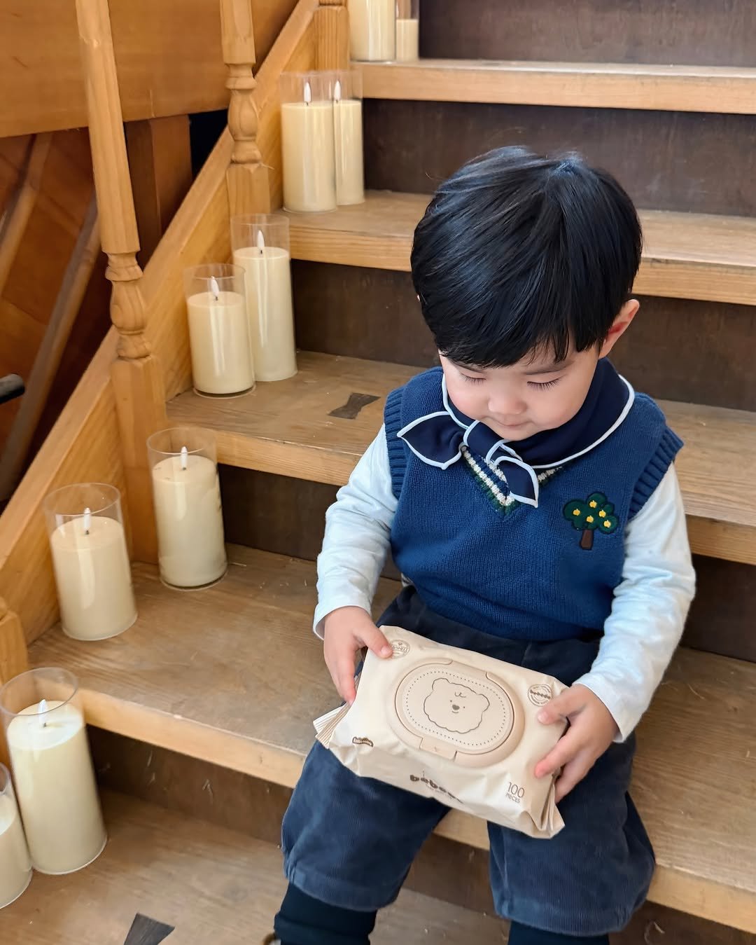 Photo shared by 이츄맘💖 on December 28, 2025 tagging @bebede_official. May be an image of candle and text.