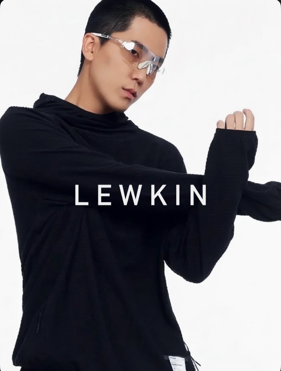 Photo shared by 김정철 on February 01, 2026 tagging @xxvhyun. May be an image of eyewear, fleece, sweatpants, top, sweatshirt and text.