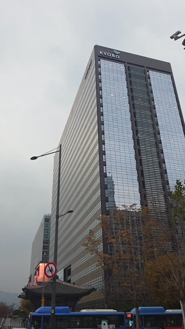 chunga_book 게시물 이미지: 건축이 좋아서 직접 답사도 다니는 마케터가 찍은
광화문 건축물 투어...