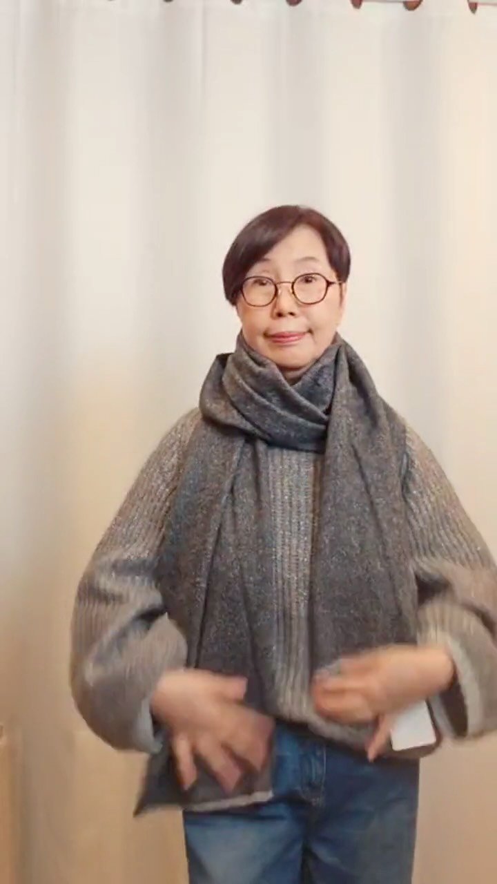 chungdam_candy 게시물 이미지: 오늘도 이태리 머플러 라이브 방송에 함께 해 주신 분들 감사드려요. 따뜻한 겨울...