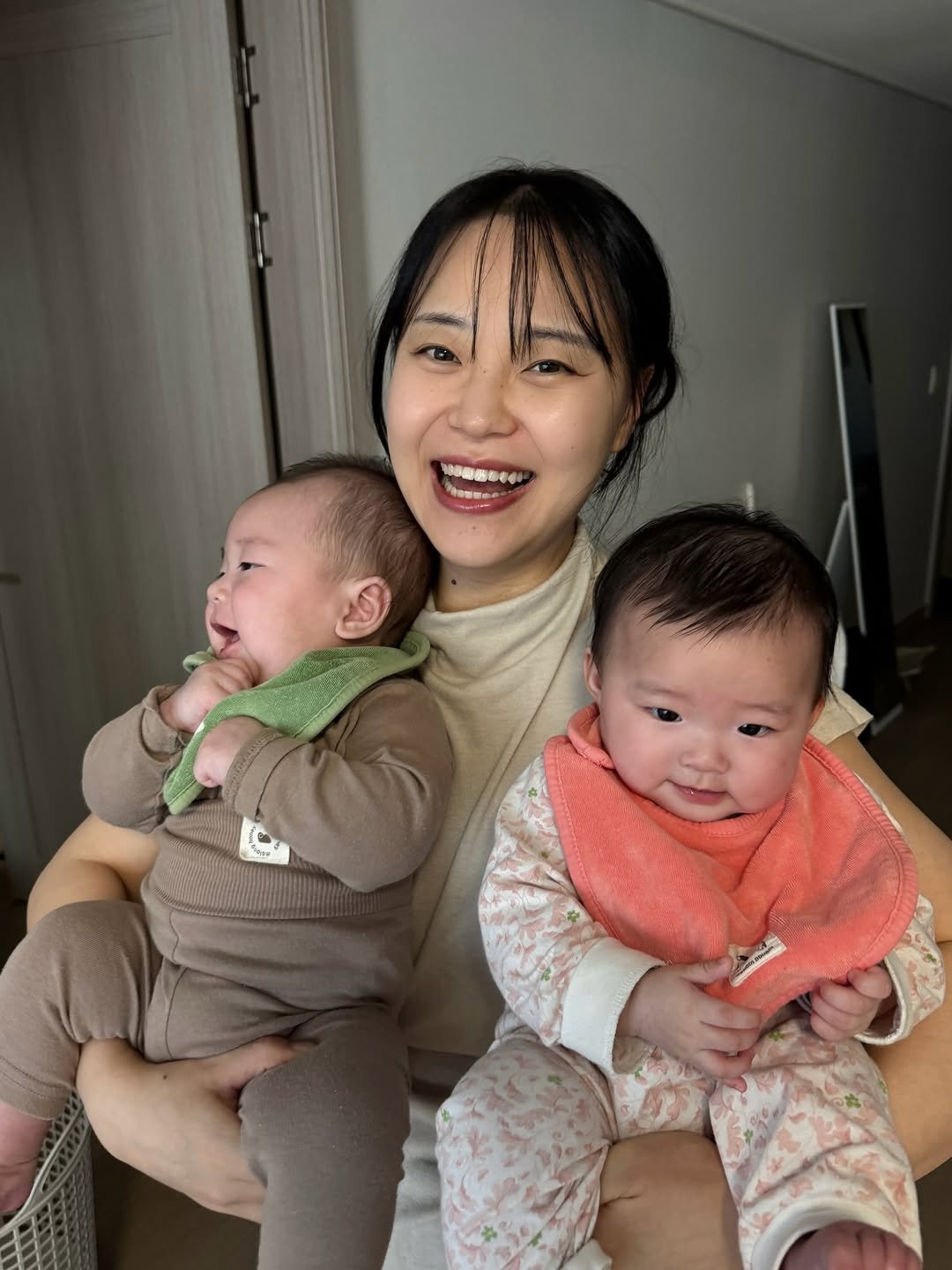 chungjibubu7 게시물 이미지: 안녕하세요🤍
충지부부 지야입니다!

오늘이 설날인데 인사가 조금 늦었네요🥲
아침부터...