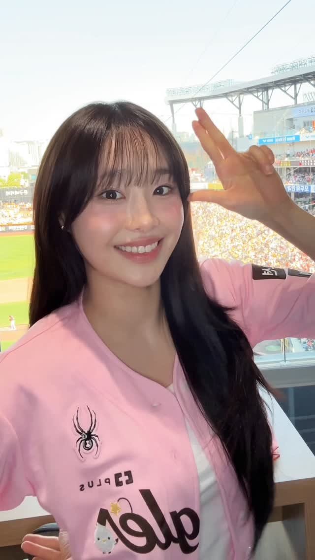 chuu_atrp 게시물 이미지: 한화 이글스 사랑해🧡🧡🧡 

#CHUU #츄