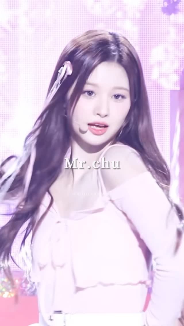 chuxanwzl 게시물 이미지: 把台灣當灶咖走的有力候補
薛侖娥這個舞台也是legend...