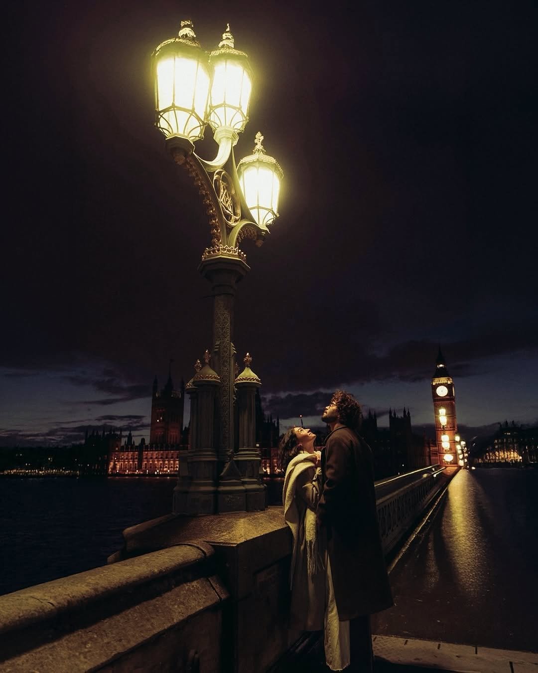 Photo by CINEGRAMS on January 07, 2026. May be an image of one or more people, lantern, Tower Bridge, lamppost and text.