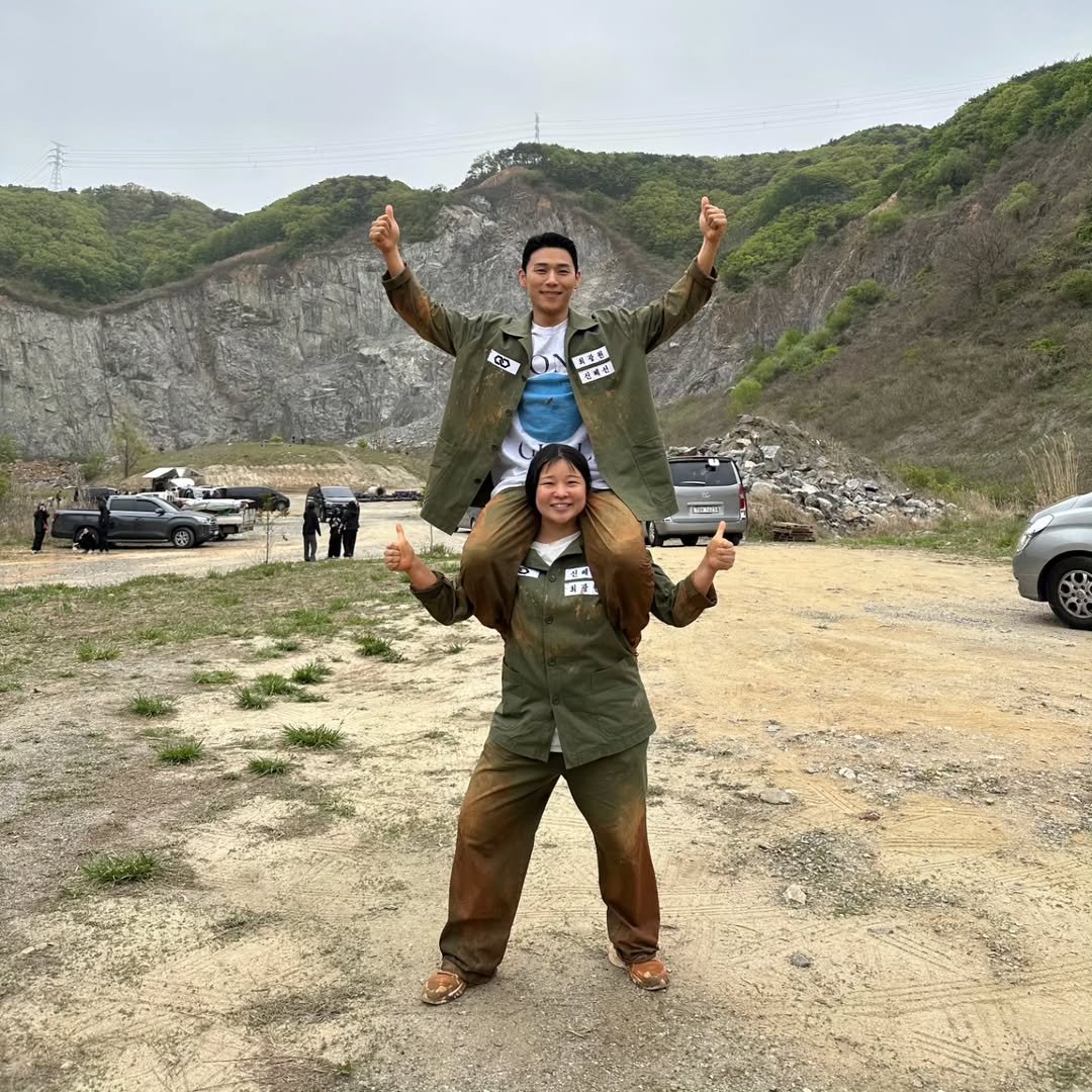 Photo shared by 신혜선 on August 27, 2023 tagging @do_keonwoo.