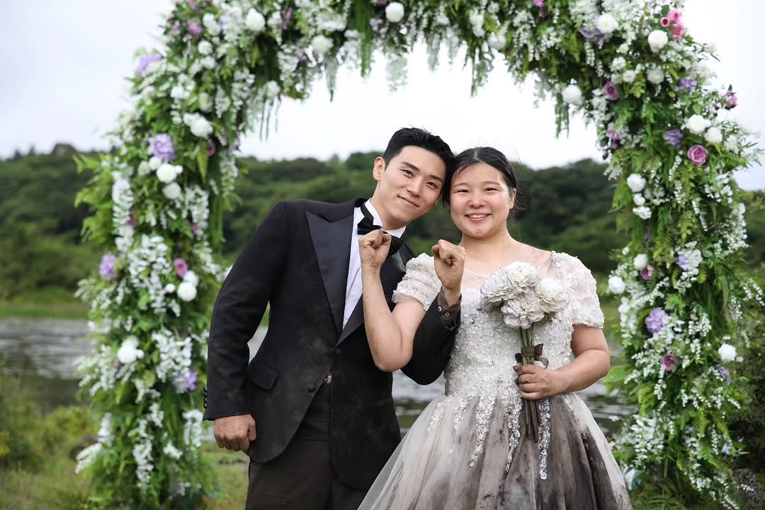 cinesun 게시물 이미지: 우승 후
감격한 얼굴로 찍힌 사진들
꼬꼬마 뚱보 포에버!!!!!!!!