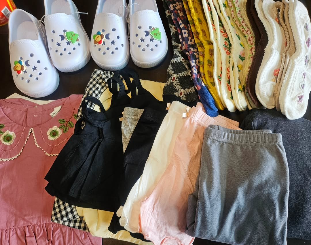 Photo by 혜진 on February 17, 2026. May be an image of sleepwear and text that says 'UFI uho'.